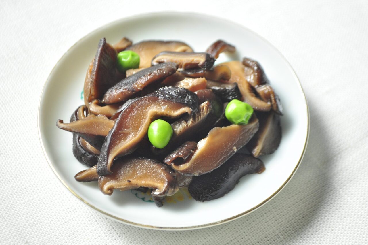 肉厚原木干ししいたけ（200g） 特許製法：低温乾燥 | しいたけ屋平松