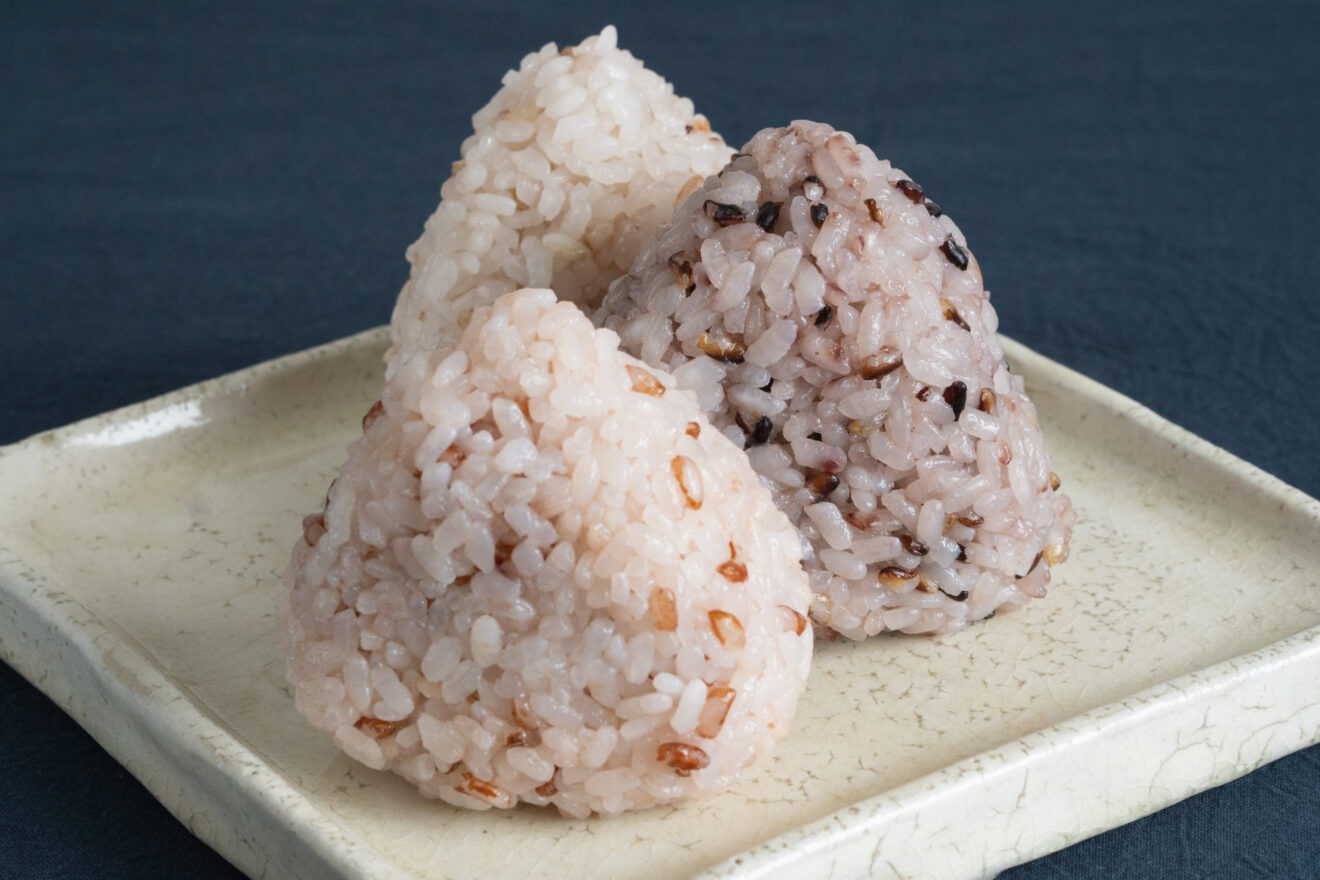 2019年製古米をお譲りします 古代米（赤・黒・虹色） 200g | 坂ノ途中 | サステナブルな有機野菜と