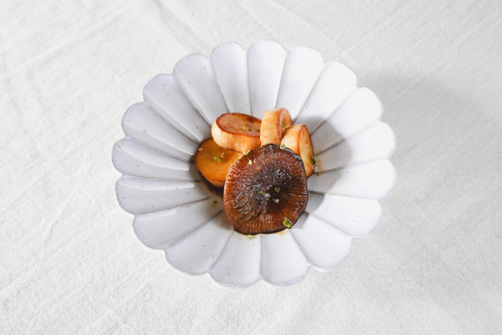 特大エリンギ 2本 | 坂ノ途中 | サステナブルな有機野菜と食品通販