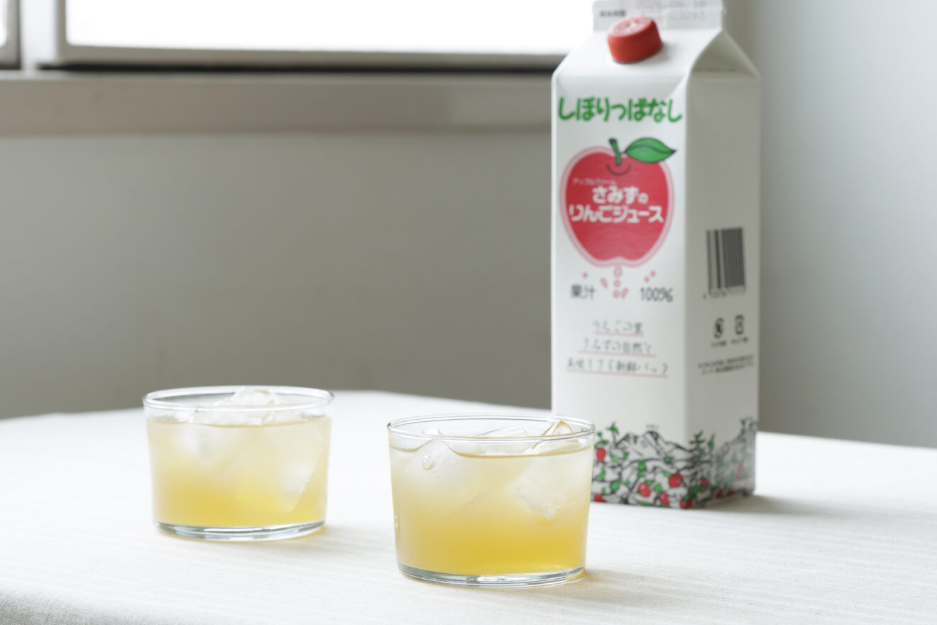 さみずのりんごジュース1000ml | 坂ノ途中Onlineshop | 出会う、味わう