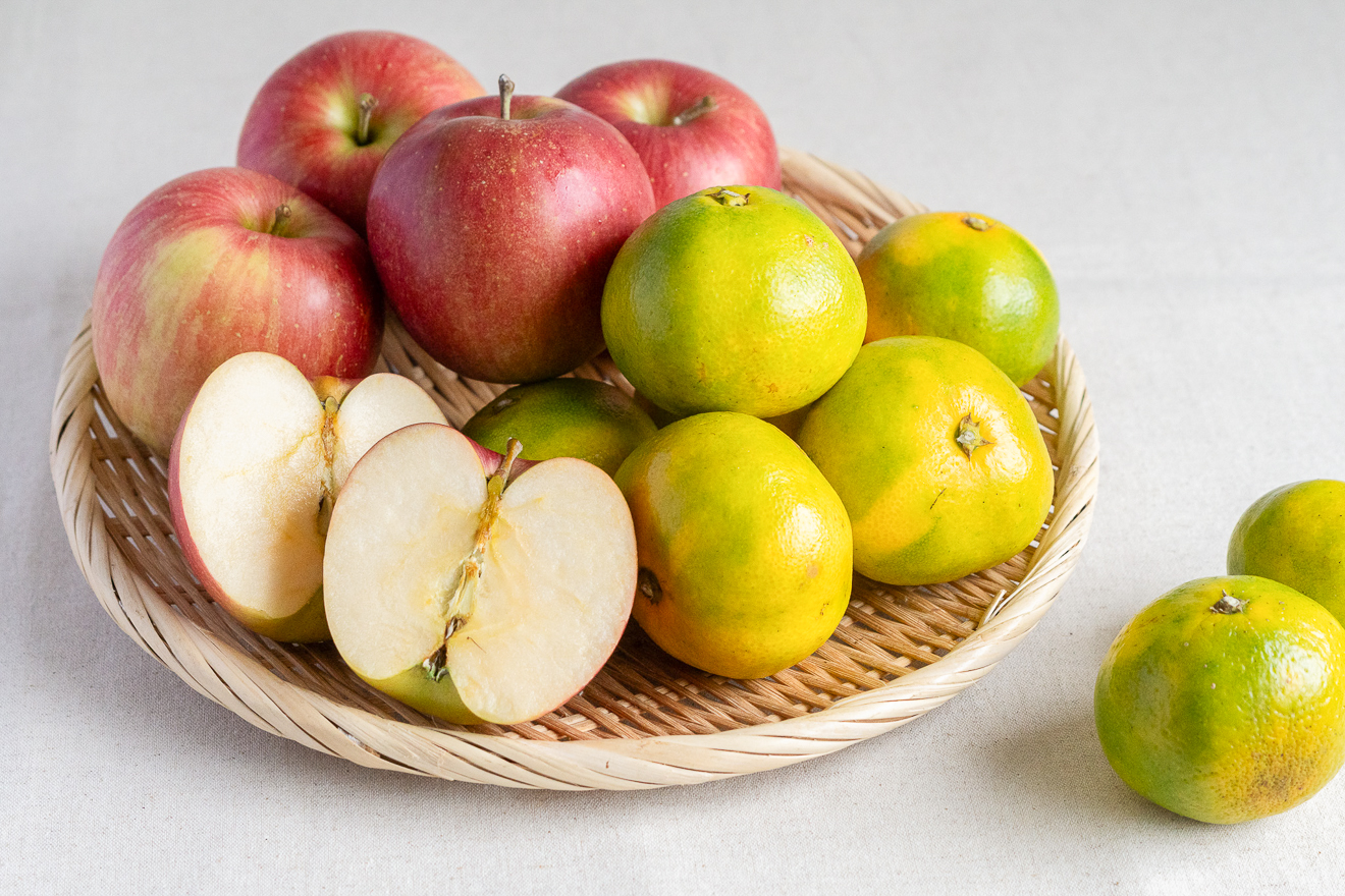 セット特別価格】旬のくだもの2種セット（りんご、みかん） | 坂ノ途中