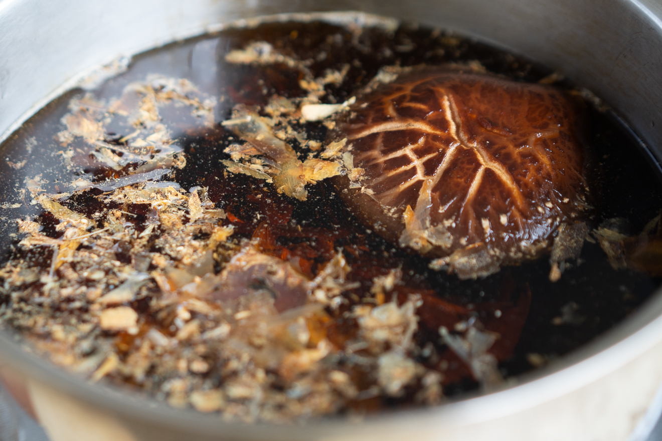 原木乾しいたけ（干ししいたけ） 50g | 坂ノ途中 | サステナブルな有機